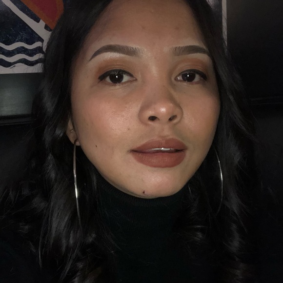 Hoops Earings - Picture 2 of 2